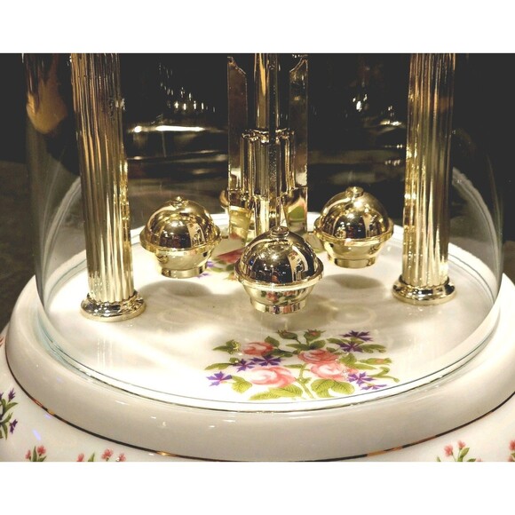 🕰️ Vintage Timex Porcelain Dome Mantle Clock – Floral Quartz Anniversary Style - Picture 6 of 9